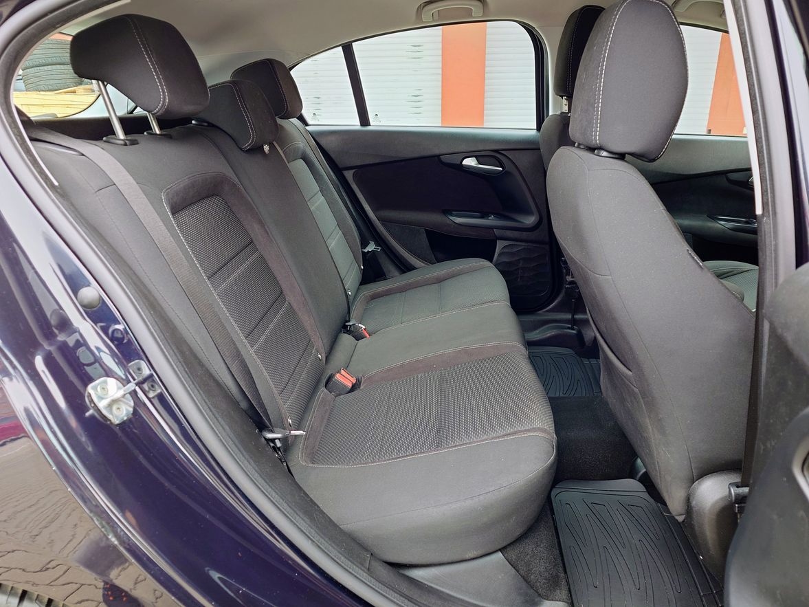Fiat Tipo 1.4 Lounge 70 kW - 12