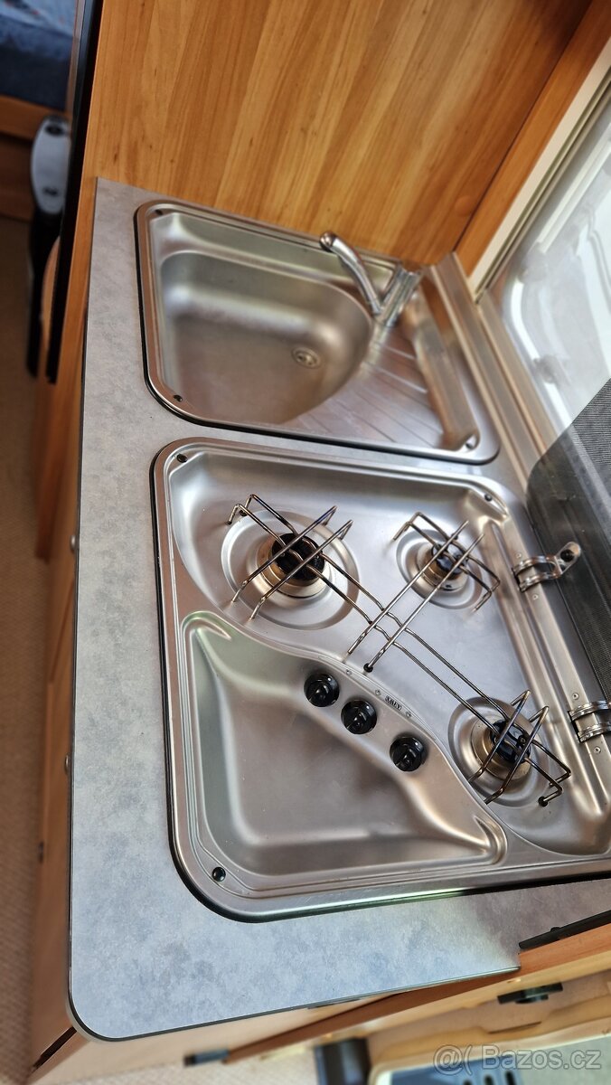 KARAVAN BÜRSTNER FLIPPER 495TK - 12