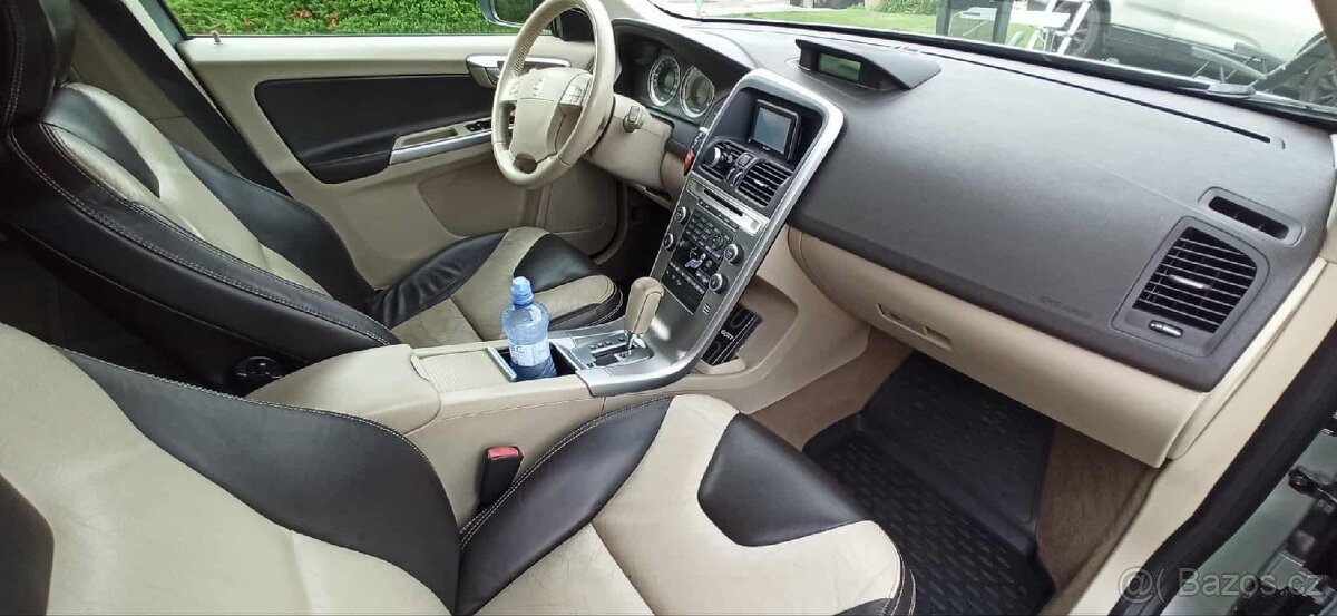 Volvo XC60 D5 AWD, 2.4D. - 12