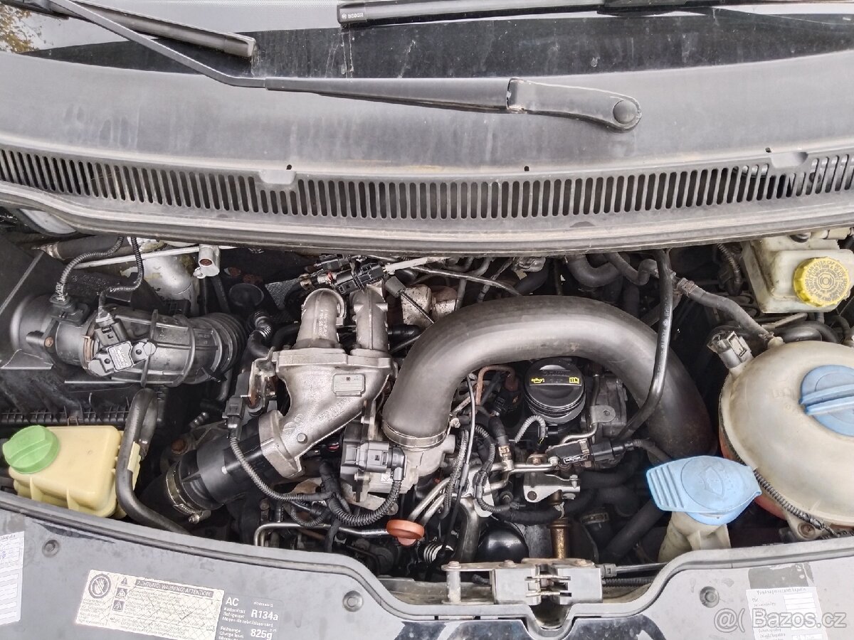 VW Multivan T5.1 long DSG 132kW - 12