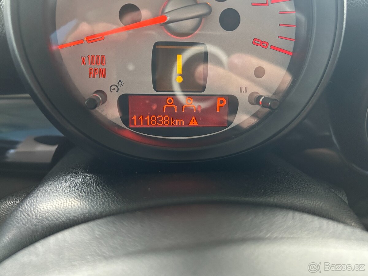 Mini Cooper 1.6 90kW R56,SERVISKA,KŮŽE,AUTOMAT - 12