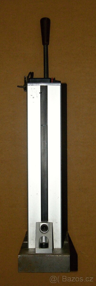 Ruční pákové lisy - 4ks - 12