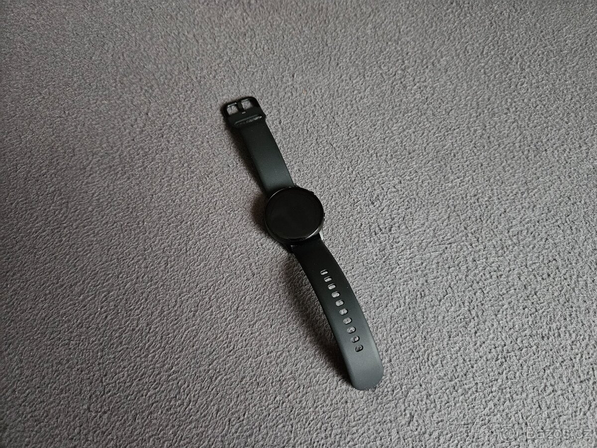 Chytré hodinky Samsung Galaxy Watch Active40mm černé krásné - 12