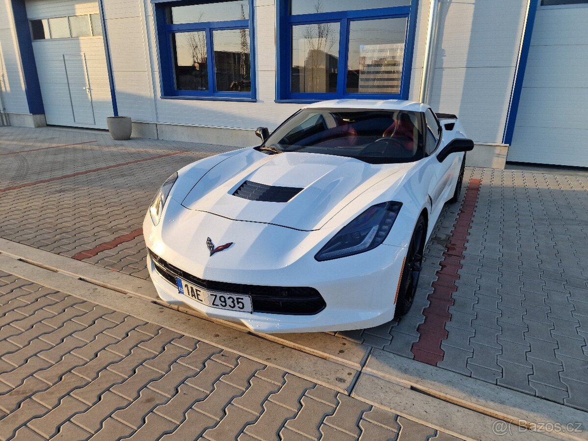 2016 Chevrolet Corvette Stingray 2LT C7 - 12