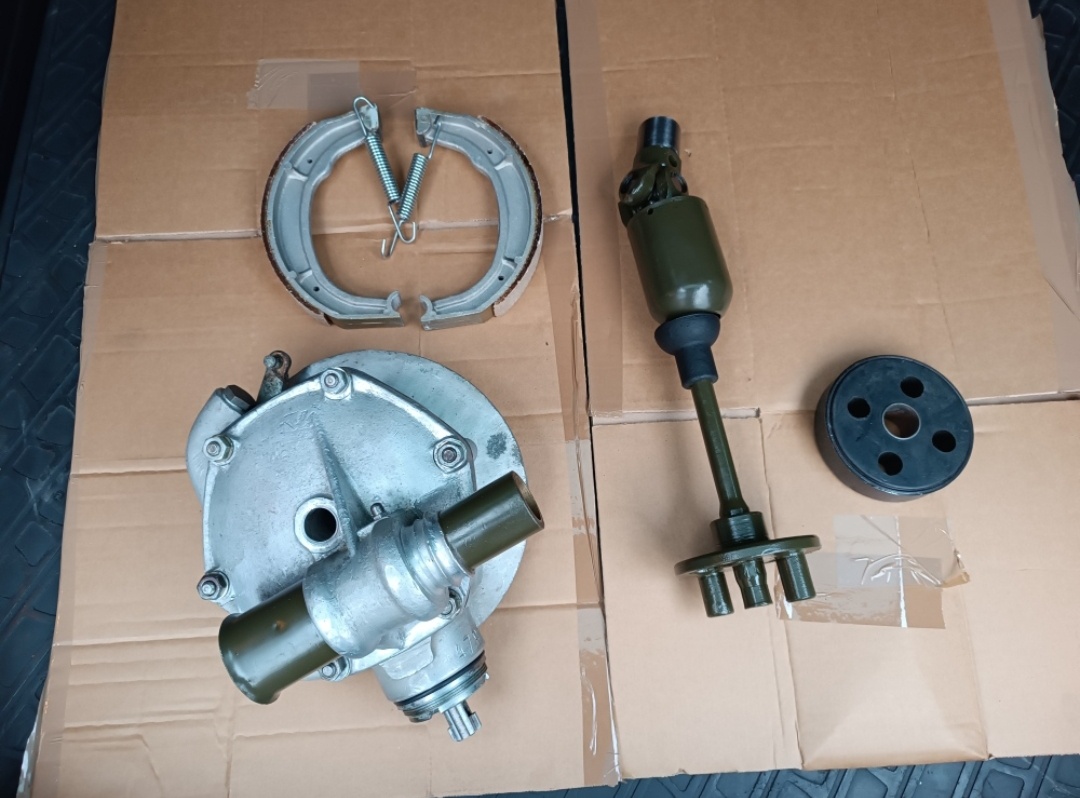 Originální nové diferenciály z vojenského depozitu Dněpr M72 - 12