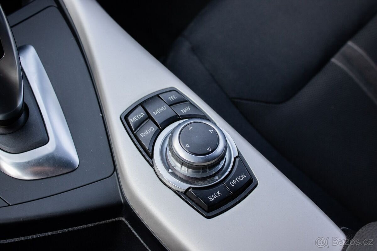 BMW 116D F20 A/T - 12