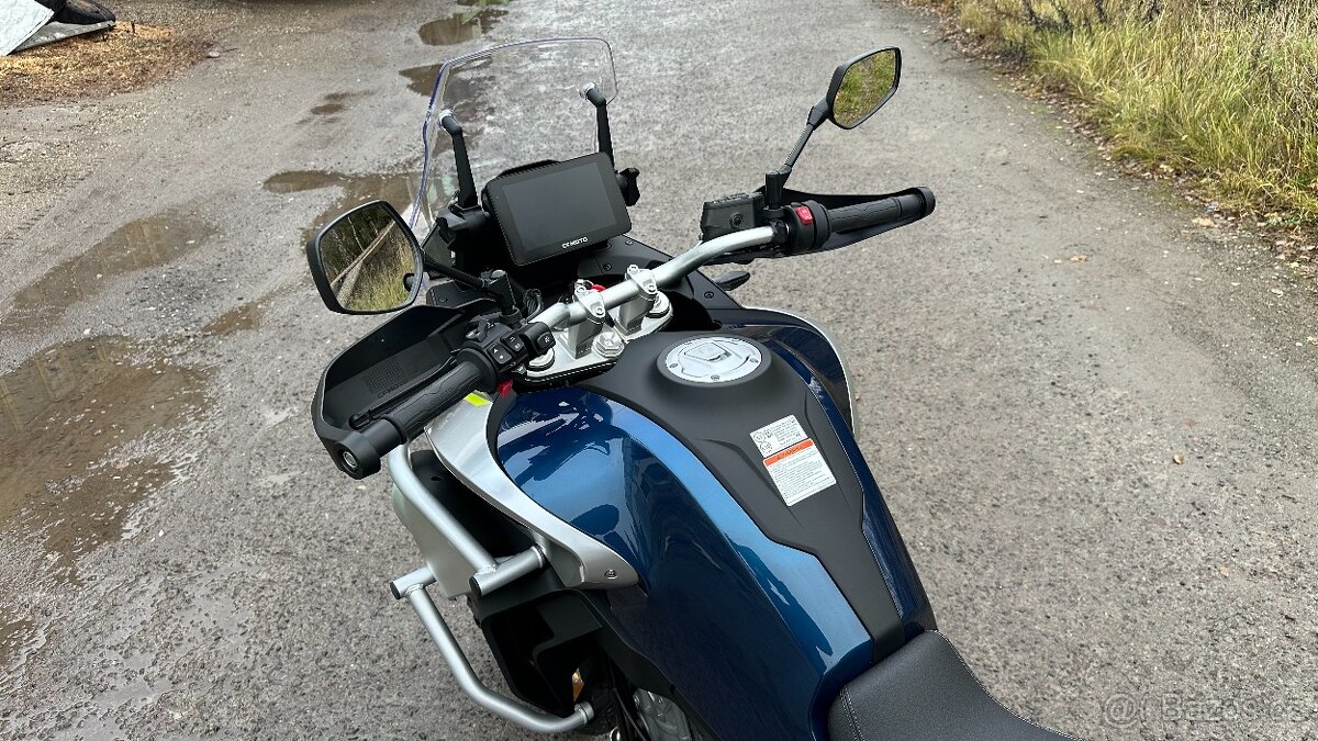 Moto 800MT Touring r.v. 2023 - 12