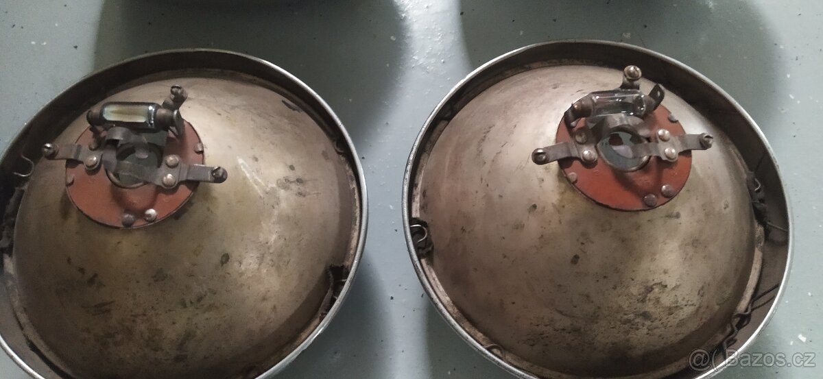 Hlavní světla AERO - 12