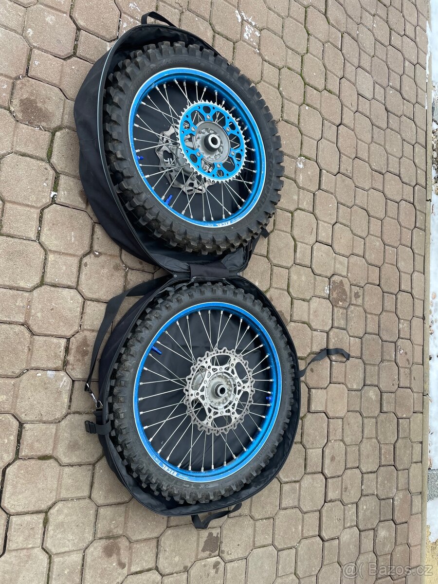 Yamaha YZF 450 - 12