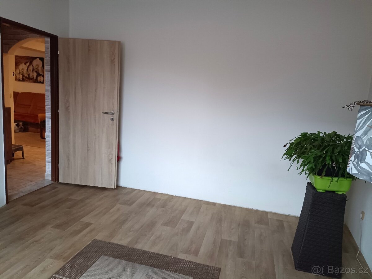 Prodej domu Vnorovy - 12