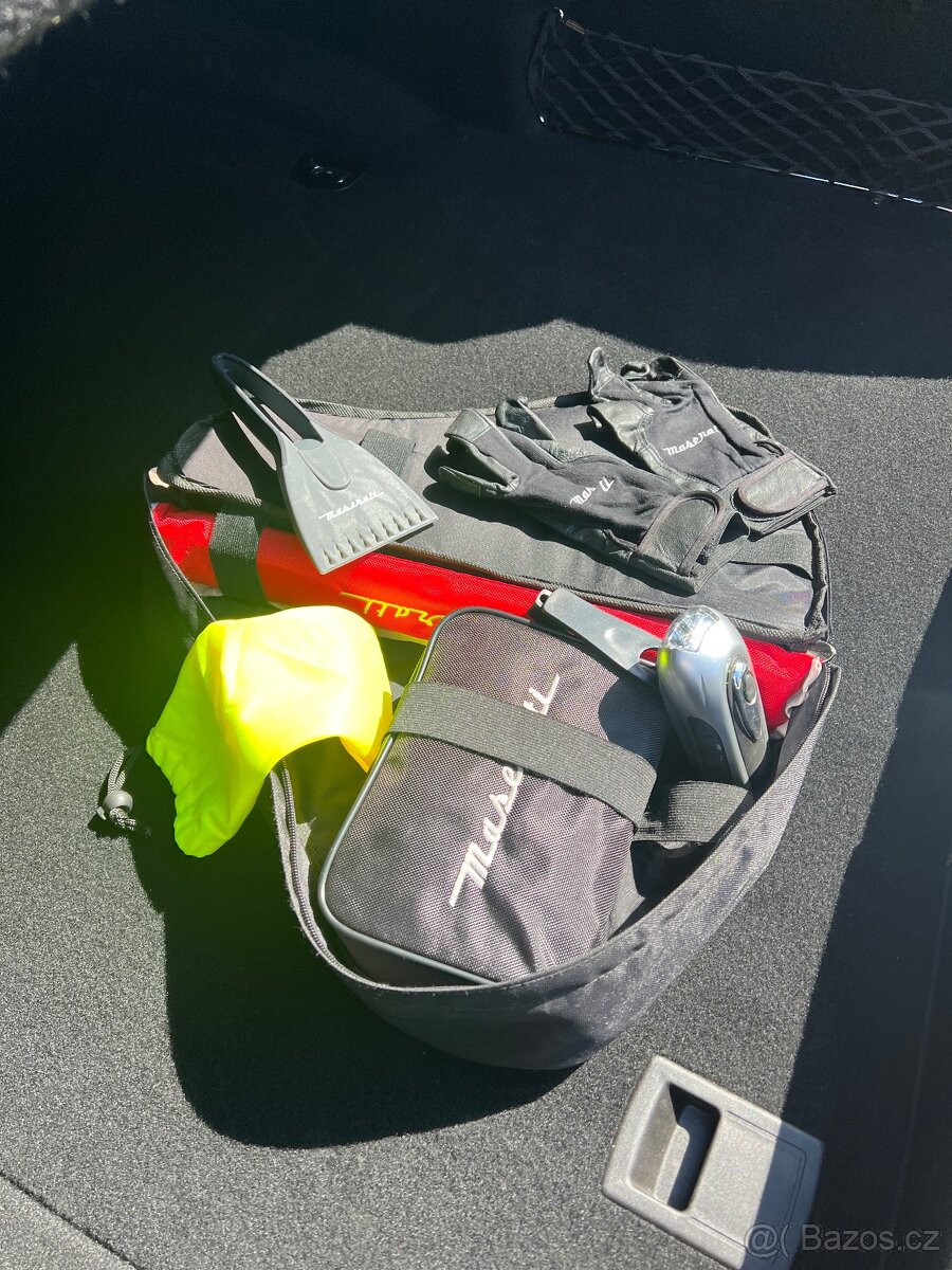 Predám Maserati Quattroporte S Q4 - 12