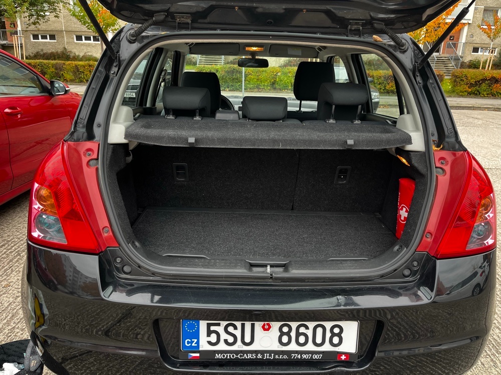 Suzuki Swift 1.5 (75 kW) – 100th Anniversary Edition - 12