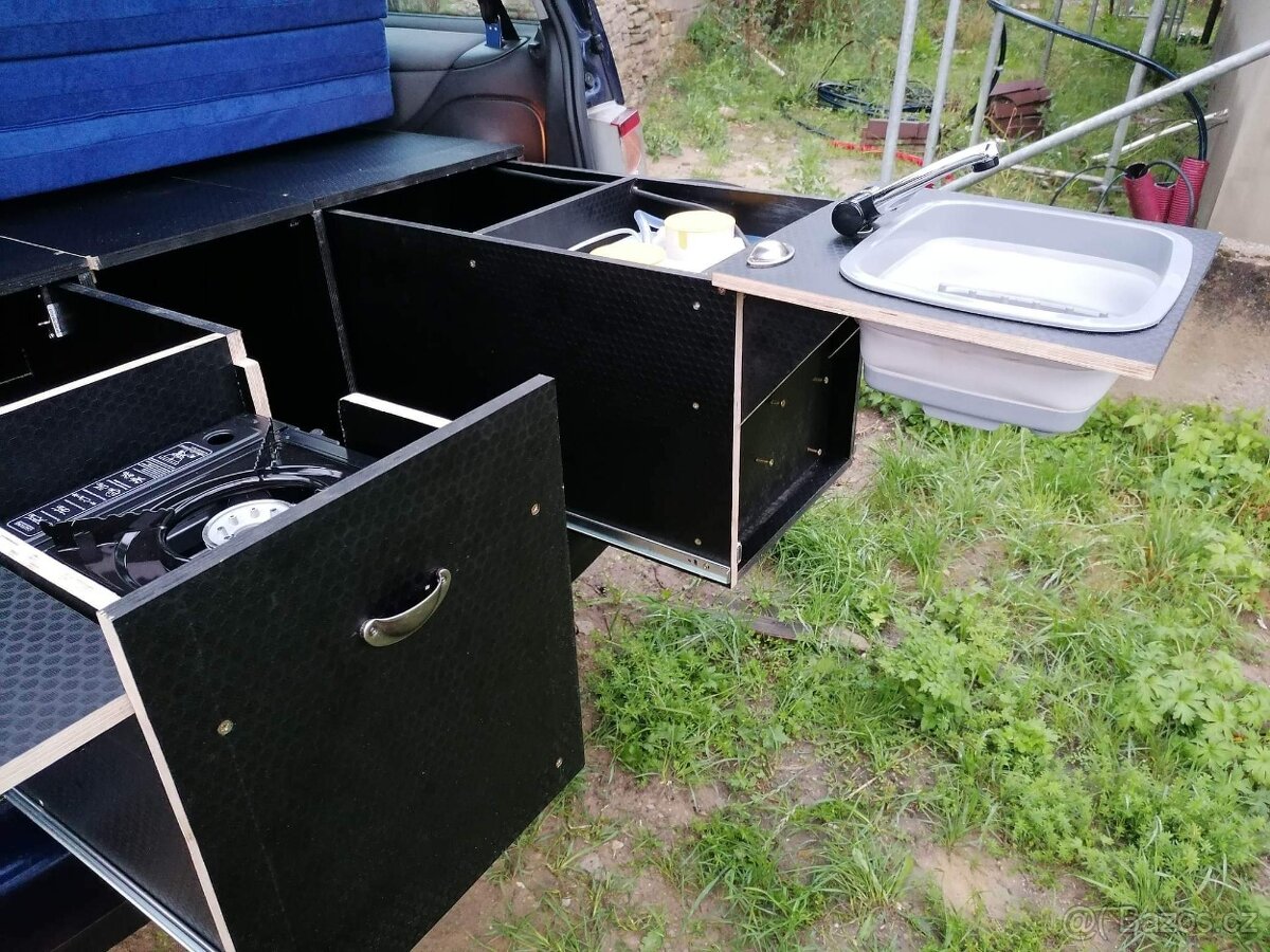 Spací vestavba do Ford Galaxy - 12