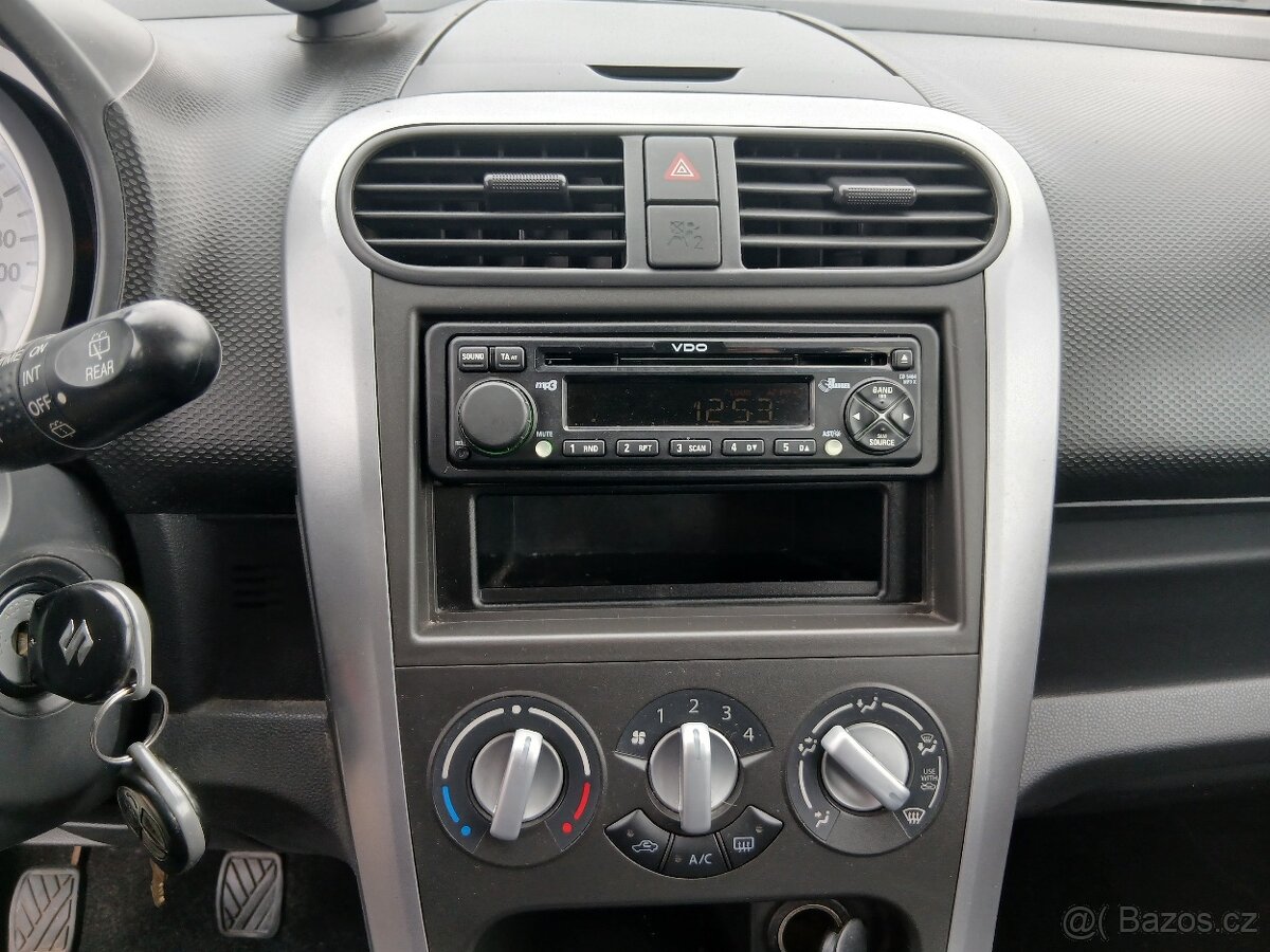 Suzuki Splash, 1.0i, 5 Dv., KLIMA - 12