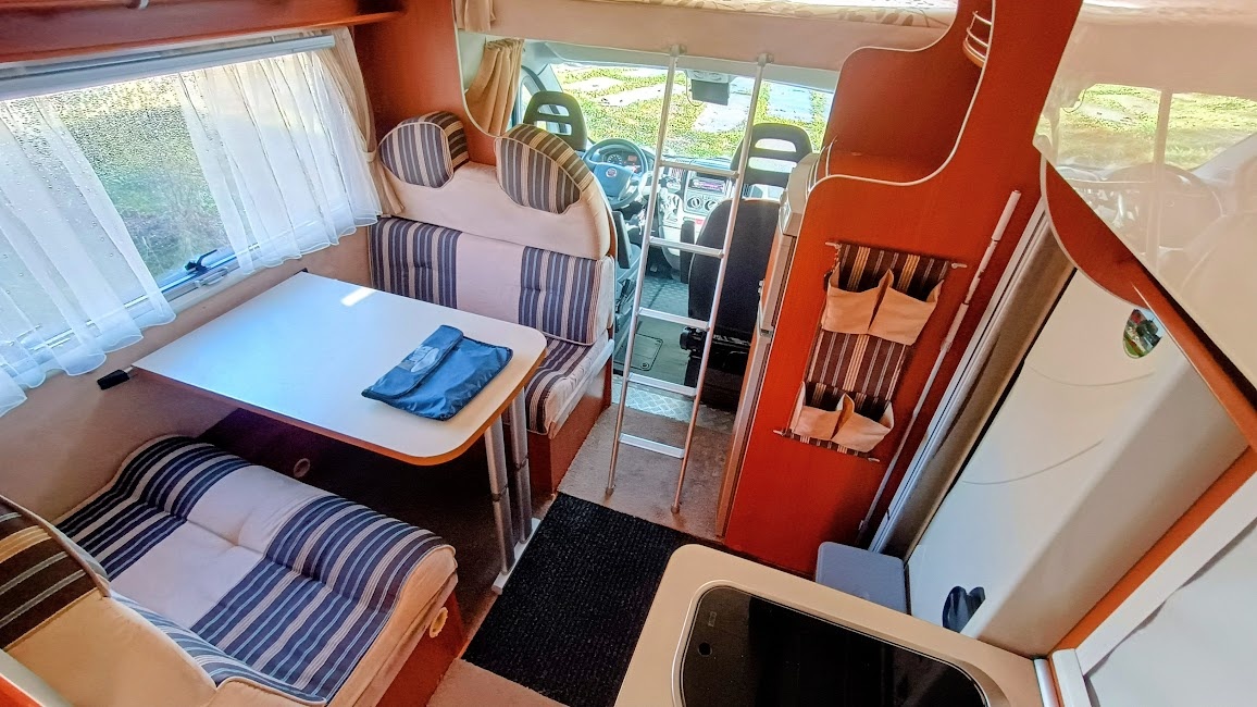 Fiat Ducato / McLouis, alkovna pro 6 osob, palandy/garáž - 12