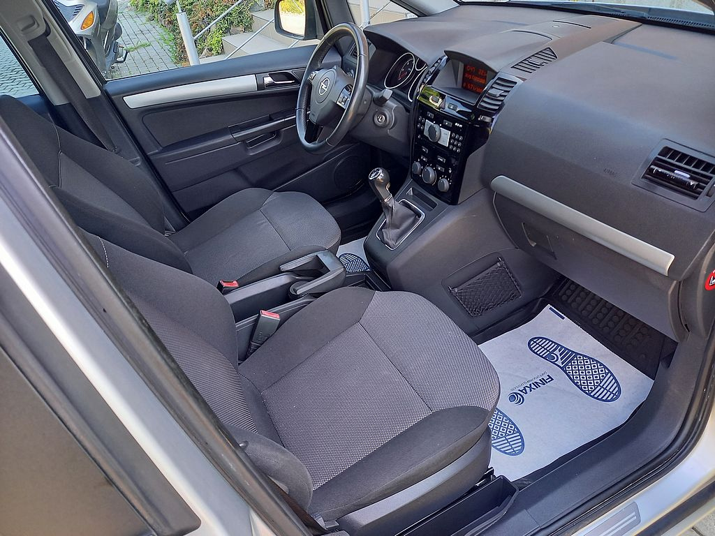 Opel Zafira, 1.7CdTi klima+7Míst+ROZVODY - 12