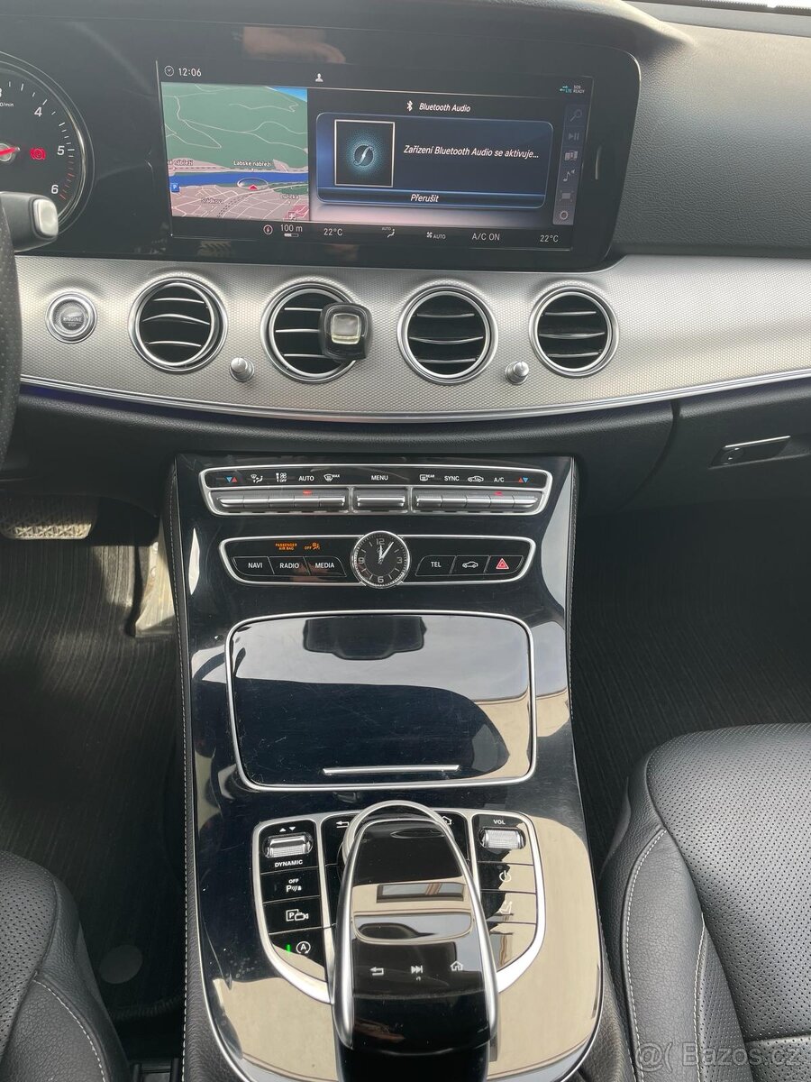 Mercedes-Benz E350, 4Matic, Burmester - 12