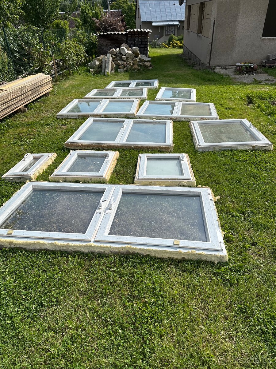 Prodám plastová okna PKS - 12