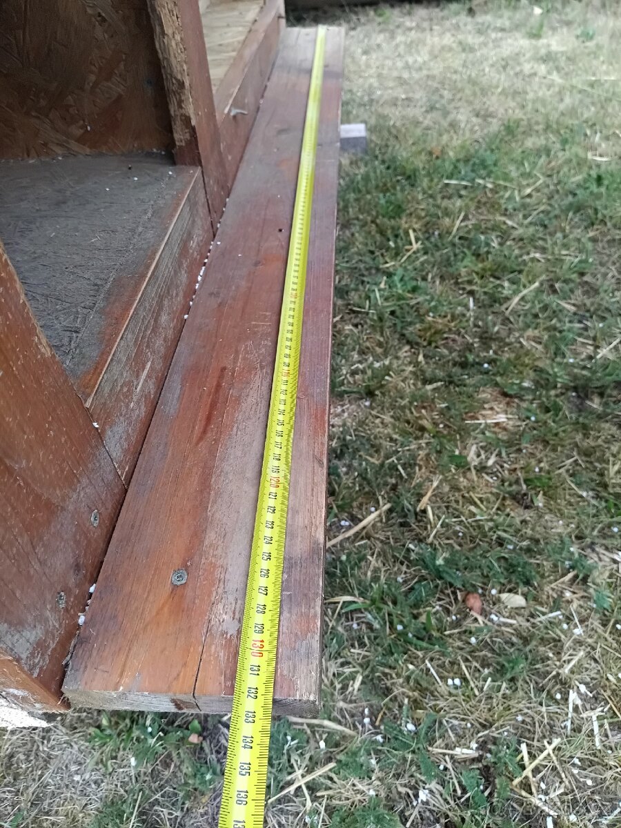 Prodám zateplenou psí boudu . - 12