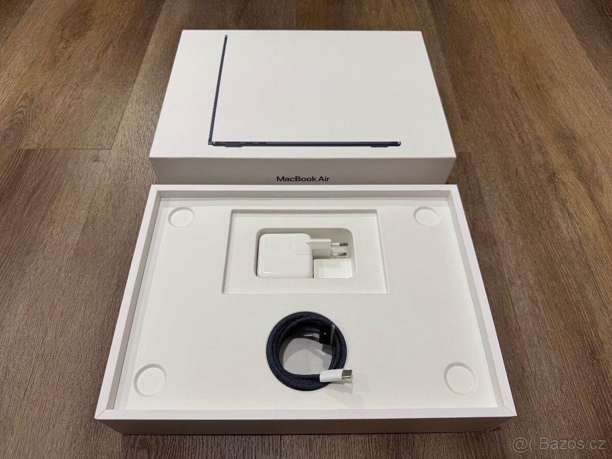 MacBook Air 13" M2 (2022) - 8GB/256GB - 12