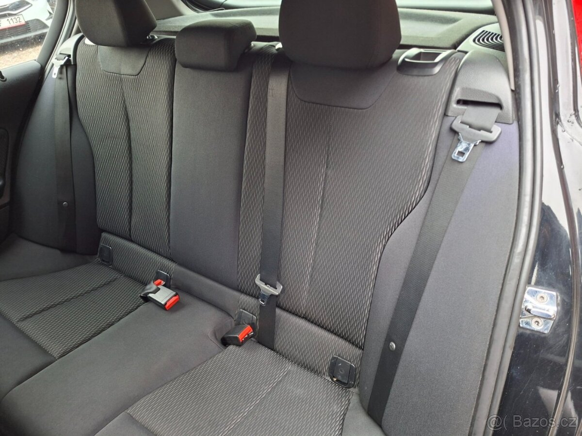 BMW 116d 85kW 6MAN- NAVIGACE-SENZORY - 12