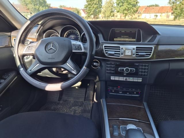 Prodám Mercedes-Benz E 200 BLUETEC 100kW - AUTOMATICKÁ PŘEV. - 12