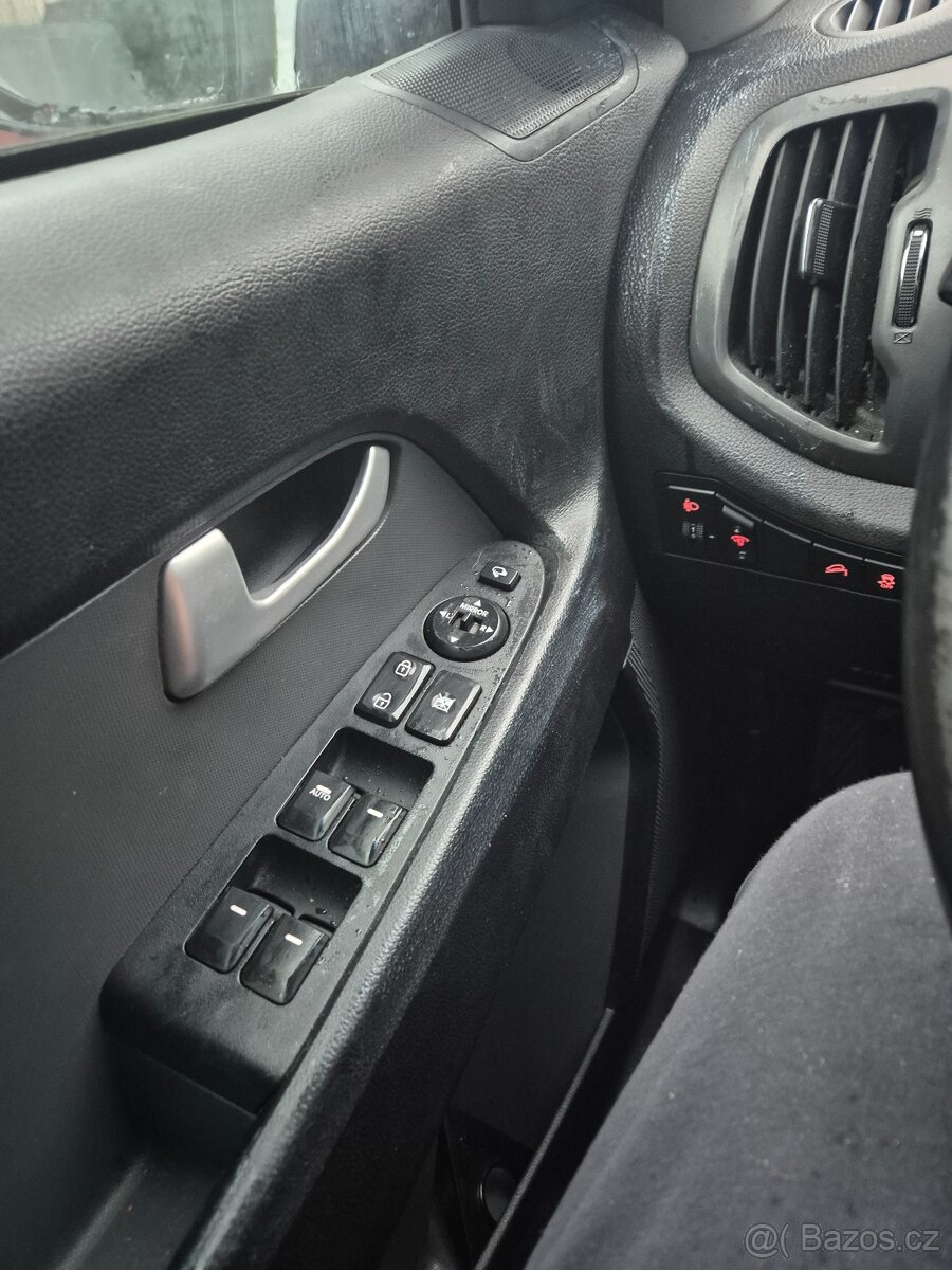 KIA Sportage 1.7 Crdi 85 kw - 12