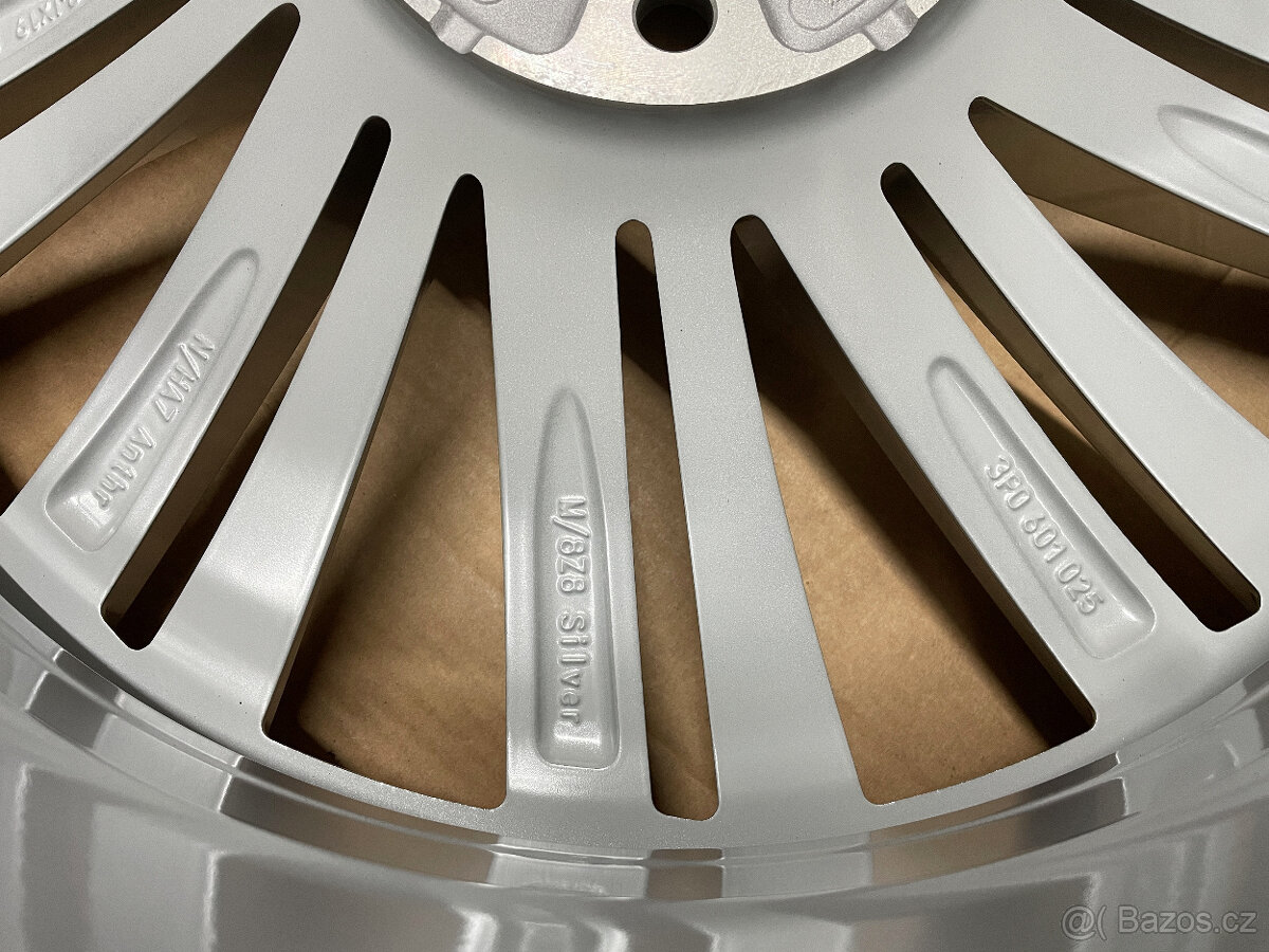 R.V 2025 NOVÁ ORIGINÁL LETNÍ SADA ŠKODA SUPERB 3,4 235/40/19 - 12