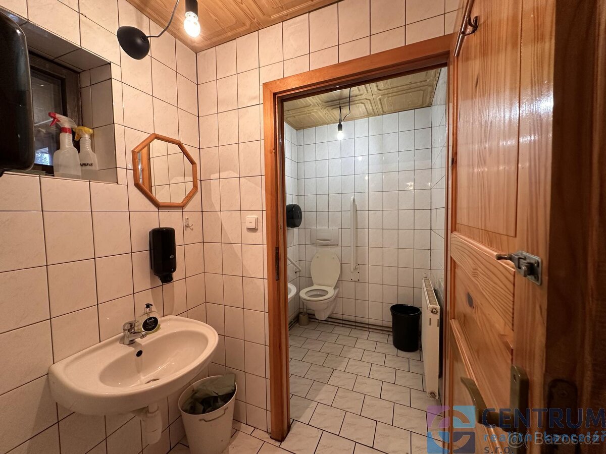 Prodáváme exkluzivně objekt s celkovou užitnou plochou 140 m - 12