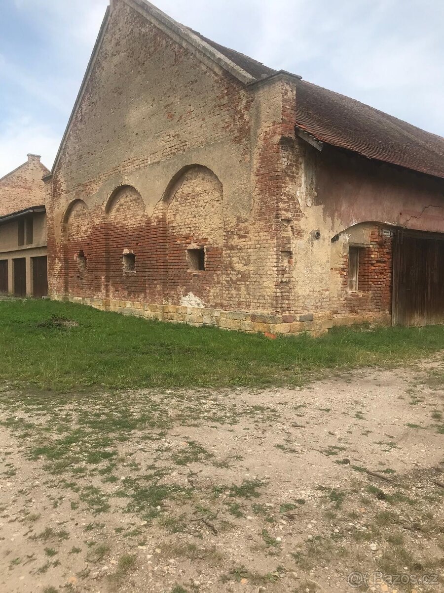 Staré trámy a rozebrame staré objekty zdarma - 12