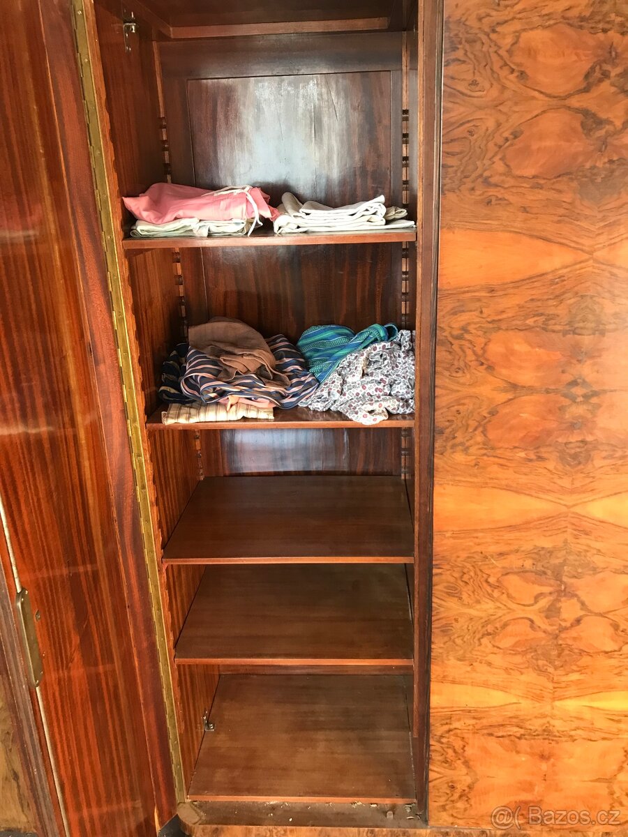 Poklady z půdy z pozůstalosti - 12