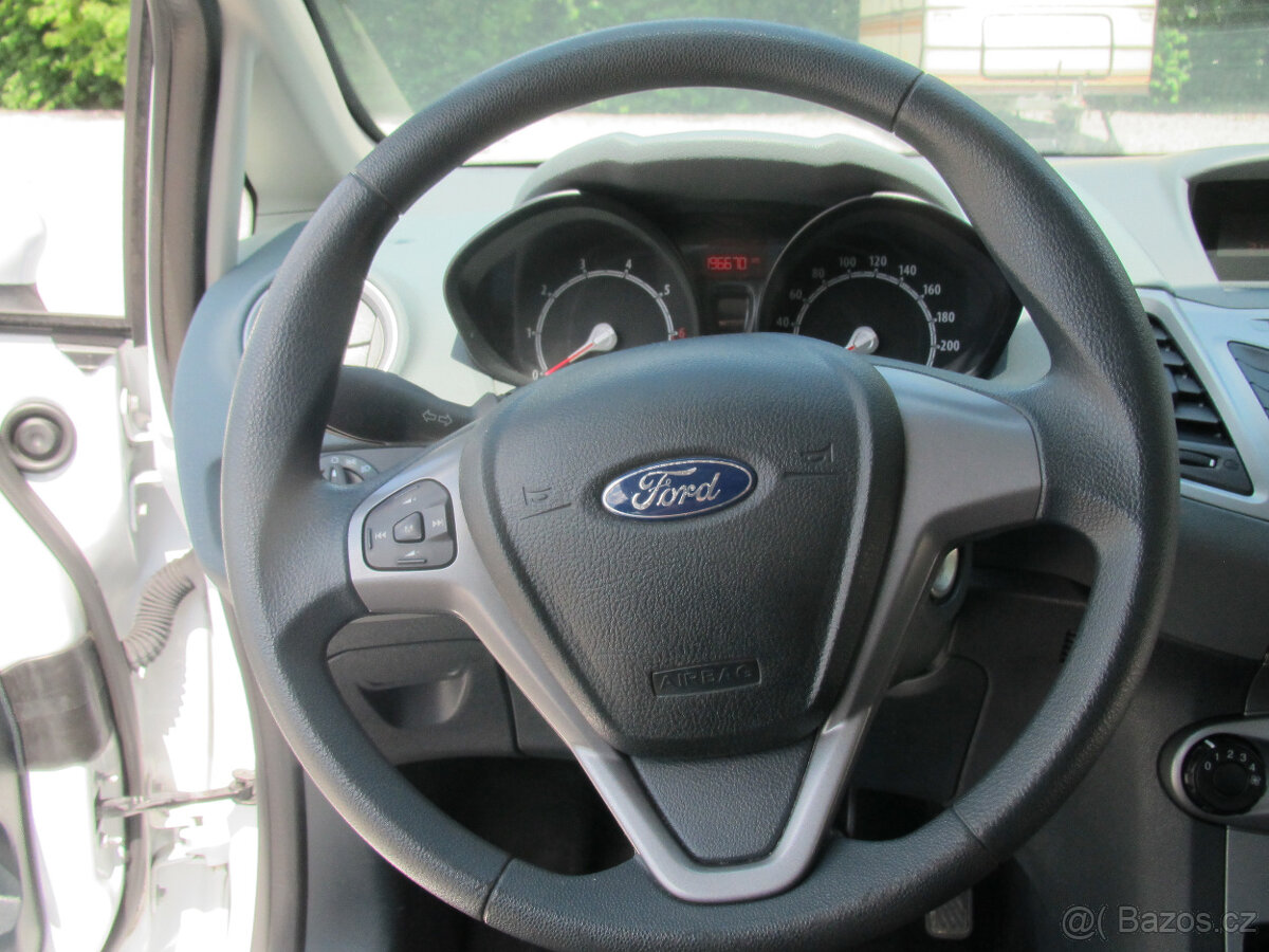 Ford Fiesta - 12