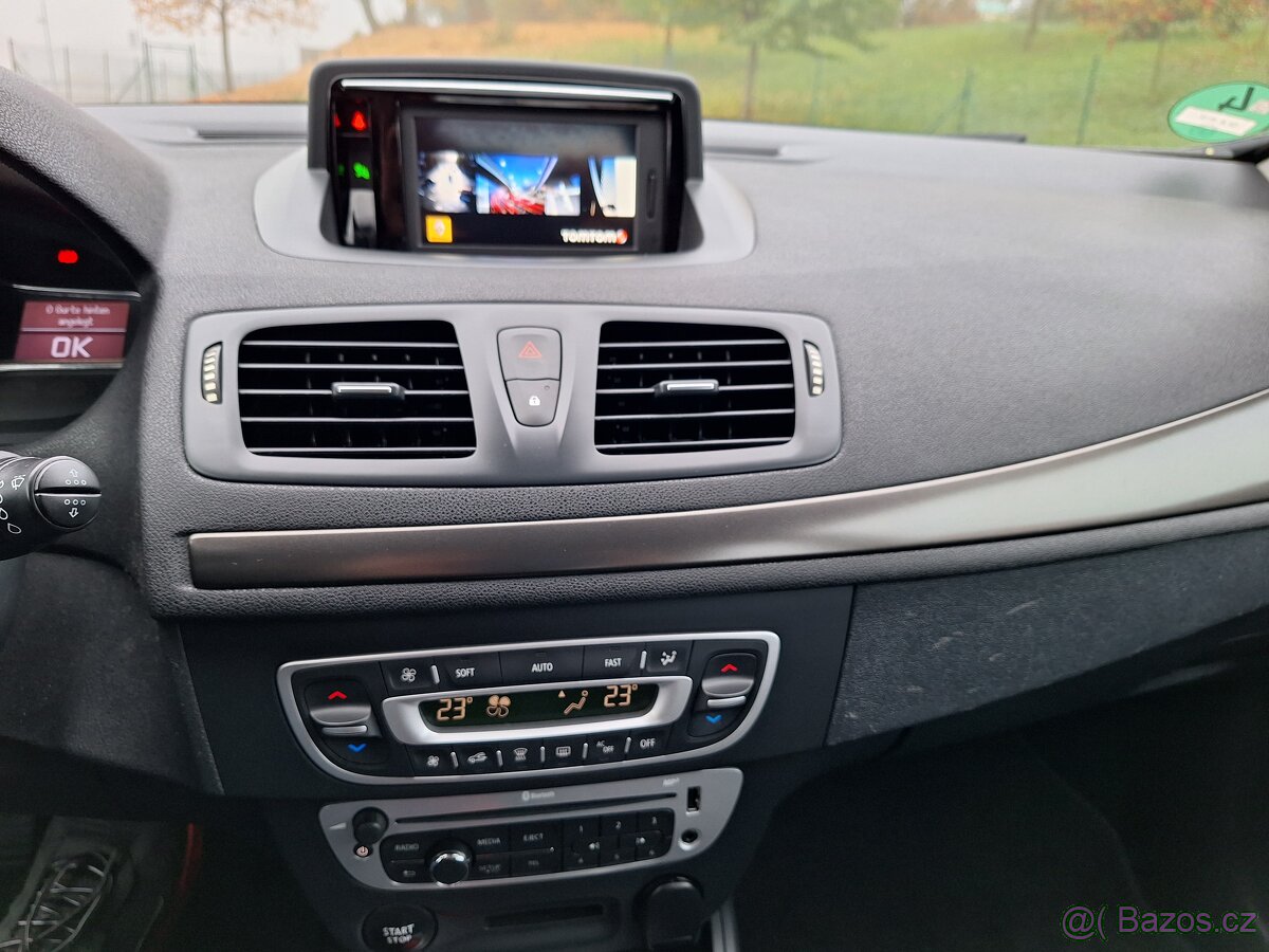 RENAULT MEGANE PARIS R.2014.1.6 BENZIN - 12