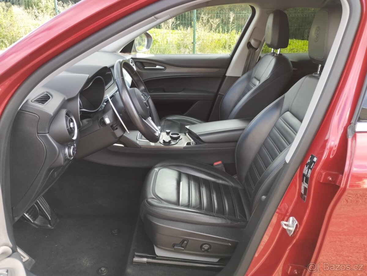Alfa Romeo Stelvio 2.0T 206kw HAVAROVANÉ, DPH -akce - 12