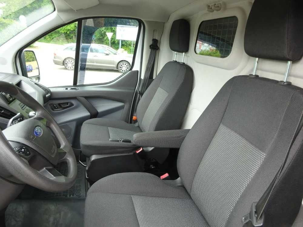 Ford Transit Custom 2.2 TDCI r.v.2016 74 kw ČR - 12