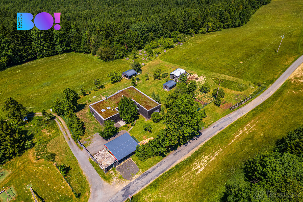 Prodej vily 196 m², pozemek 6 428 m², Na Trojáku, Rajnochovi - 12