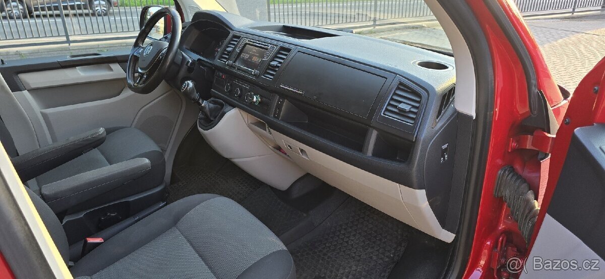 VW Transporter T6 long 2.0TDI 103kw bez AD-blue rok-2015 - 12