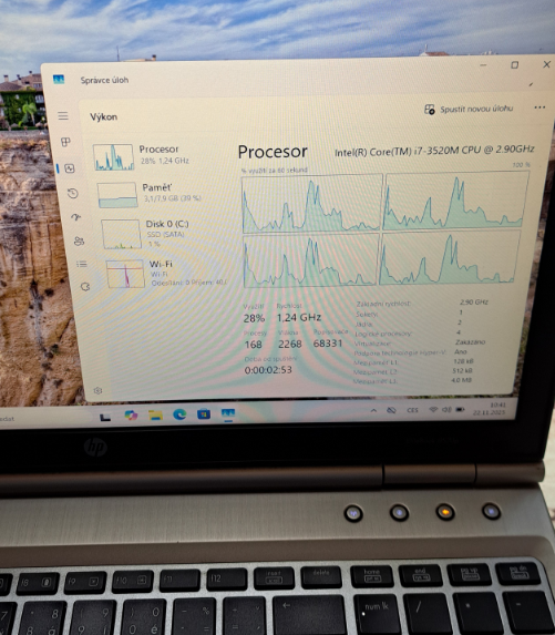 HP EliteBook 8570p/ Core i7 / 8 GB / SSD 240GB/ WIN 11 PRO - 12