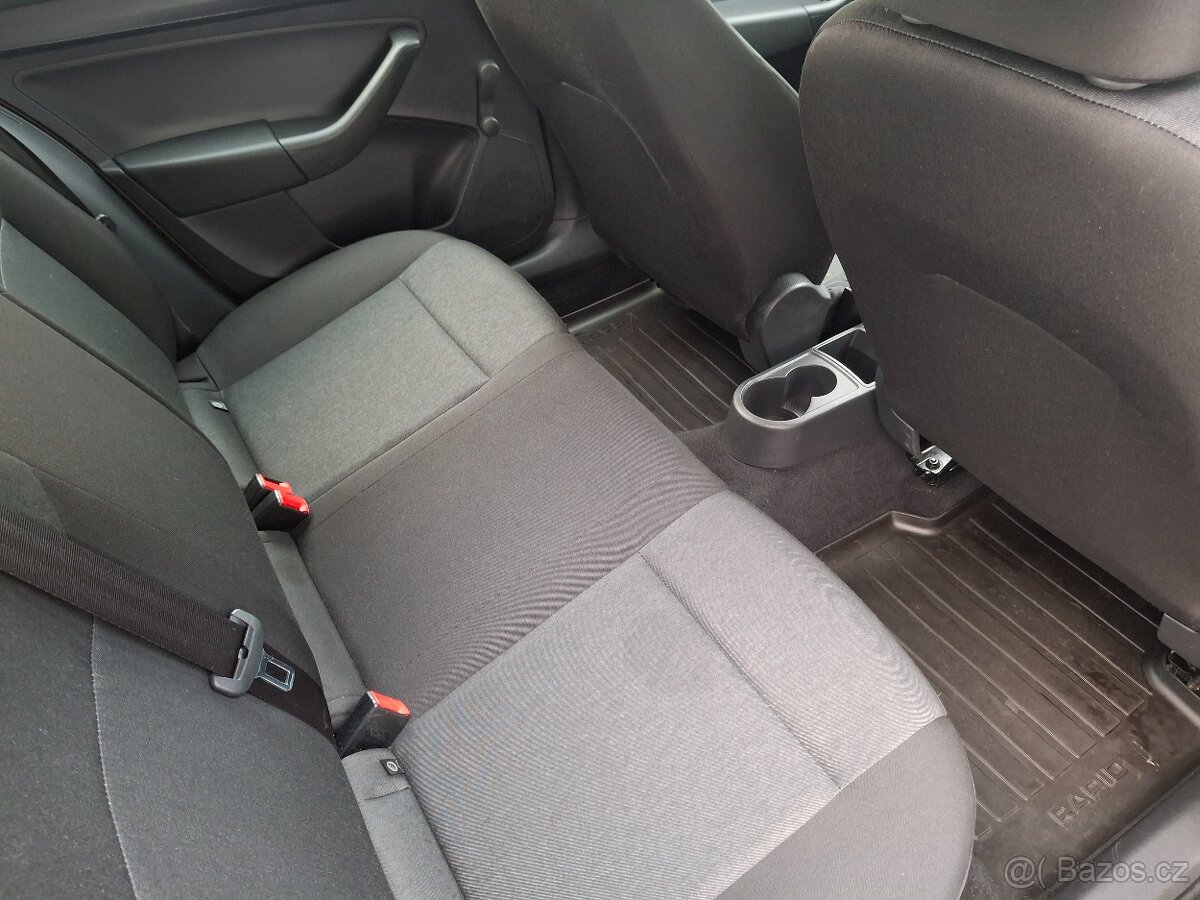ŠKODA RAPID SPACEBACK 1.0TSI 70kw - 12