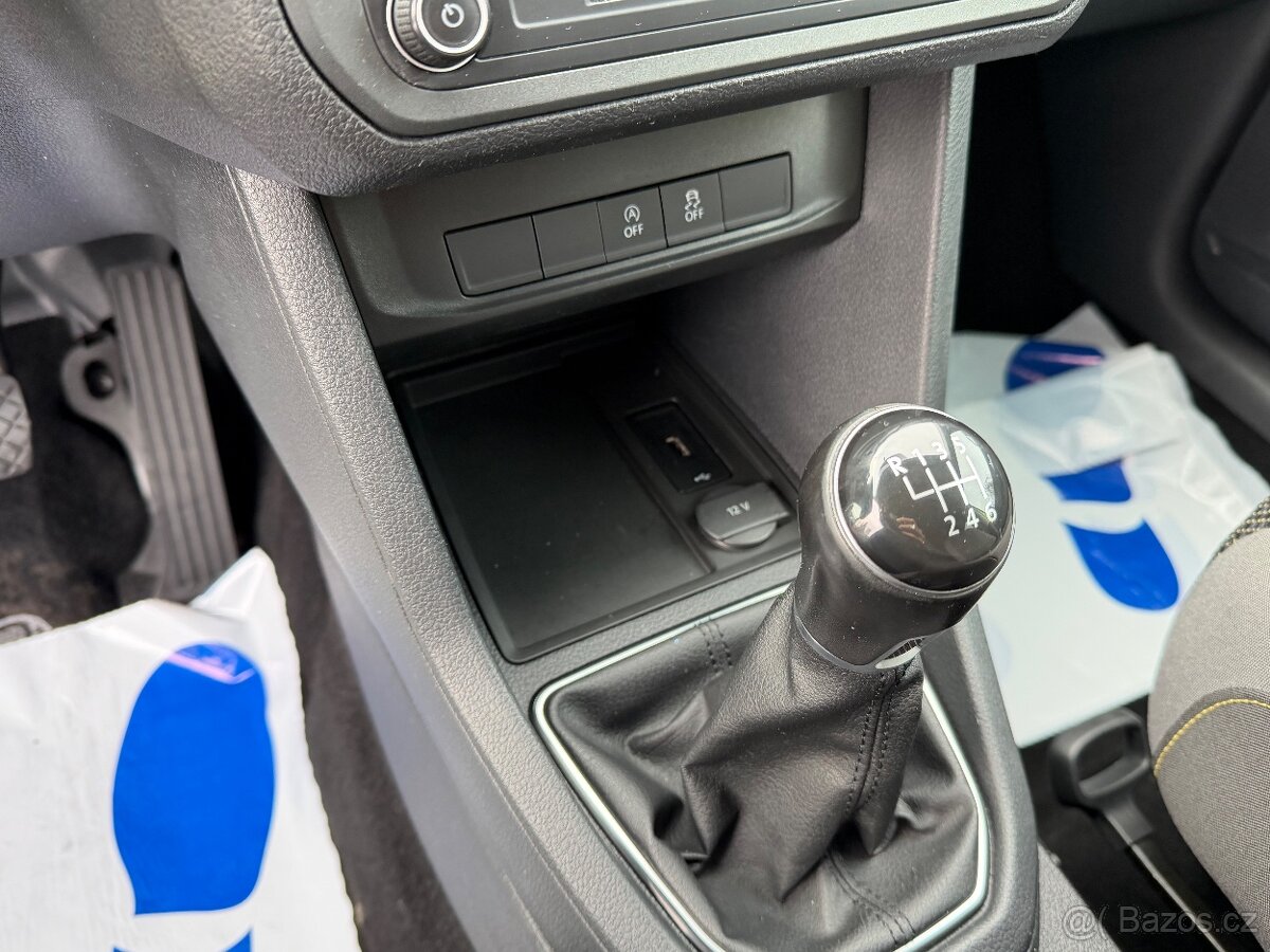 VOLKSWAGEN CADDY 2,0 TDI 4x4 - 90 KW, TOP STAV, TAŽNÉ - 12