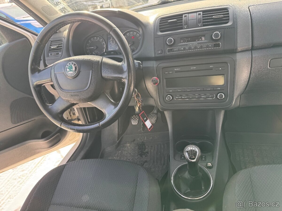 Škoda Fabia II - 12