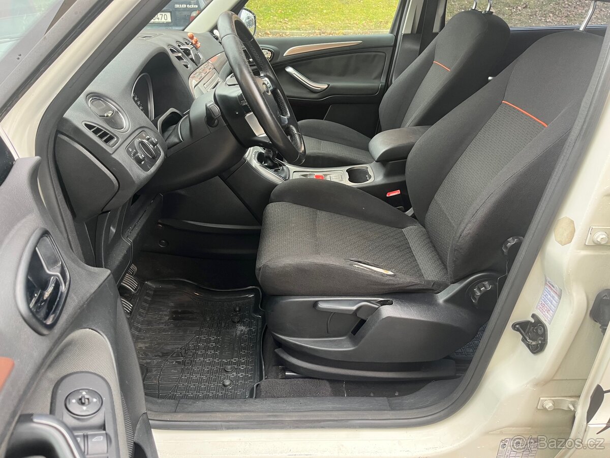 Ford S-Max 2.0 TDCI 7 míst - 12