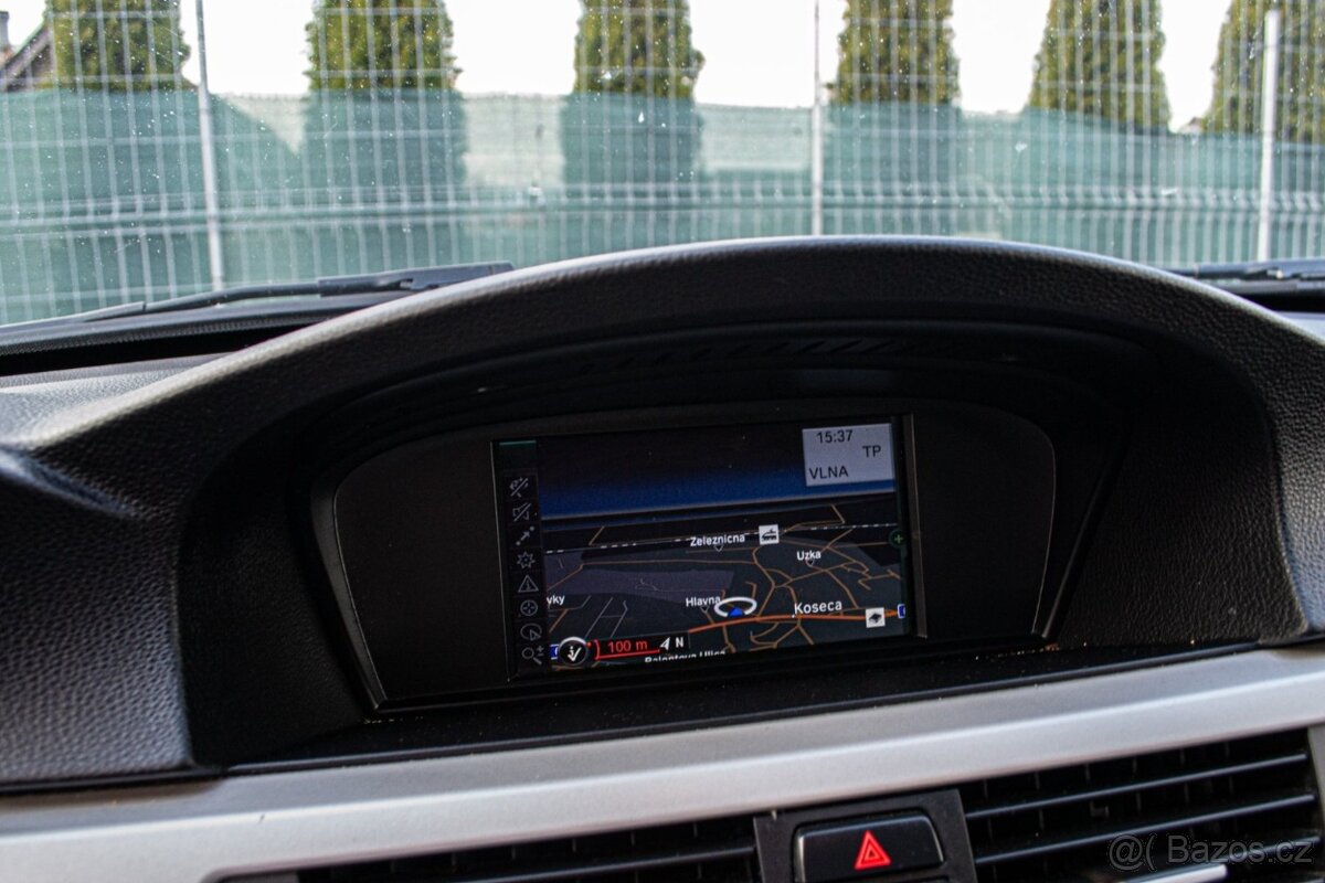 BMW Rad 3 Touring 318d E91 105kW - 12