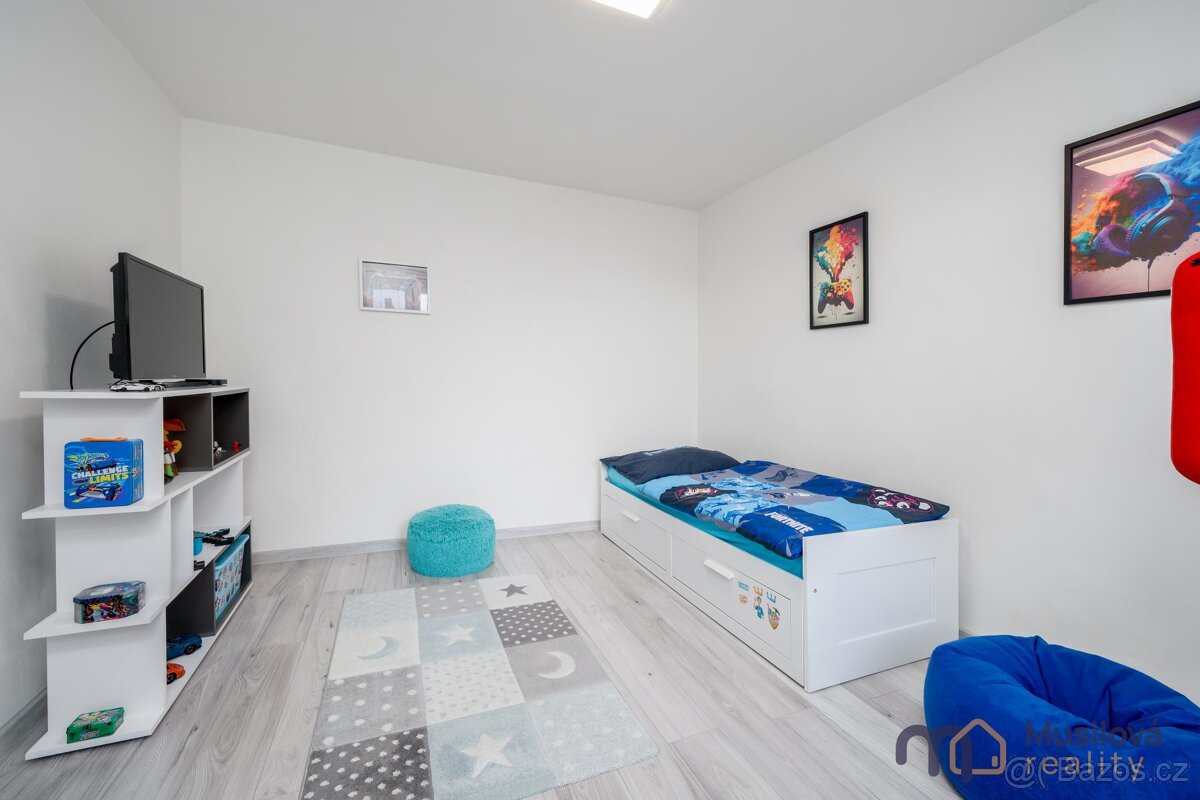 Prodej bytu 3+1 80 m2 - 12