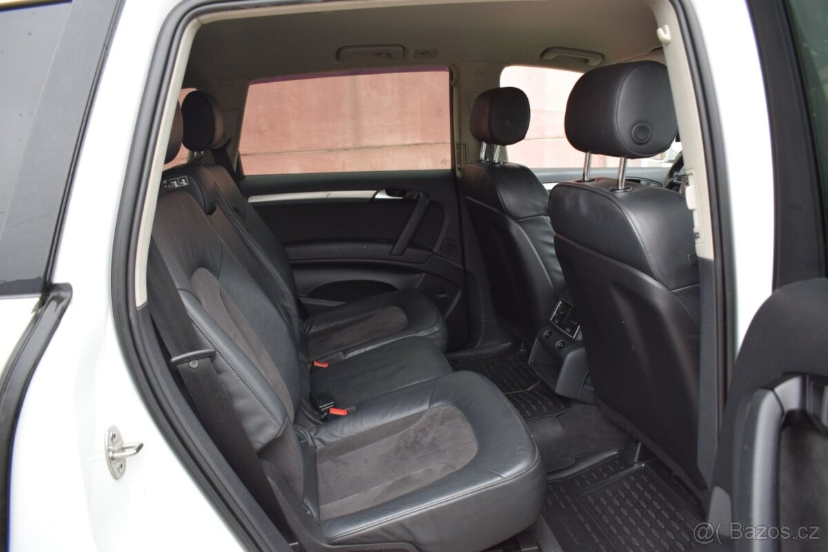 Audi Q7 3.0TDi 4X4/FACELIFT/TAŽNÉ/BOSE - 12