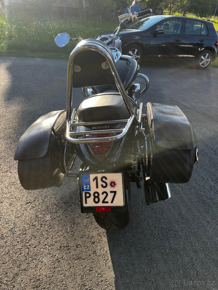 Suzuki Intruder M1500/Boulevard - 12