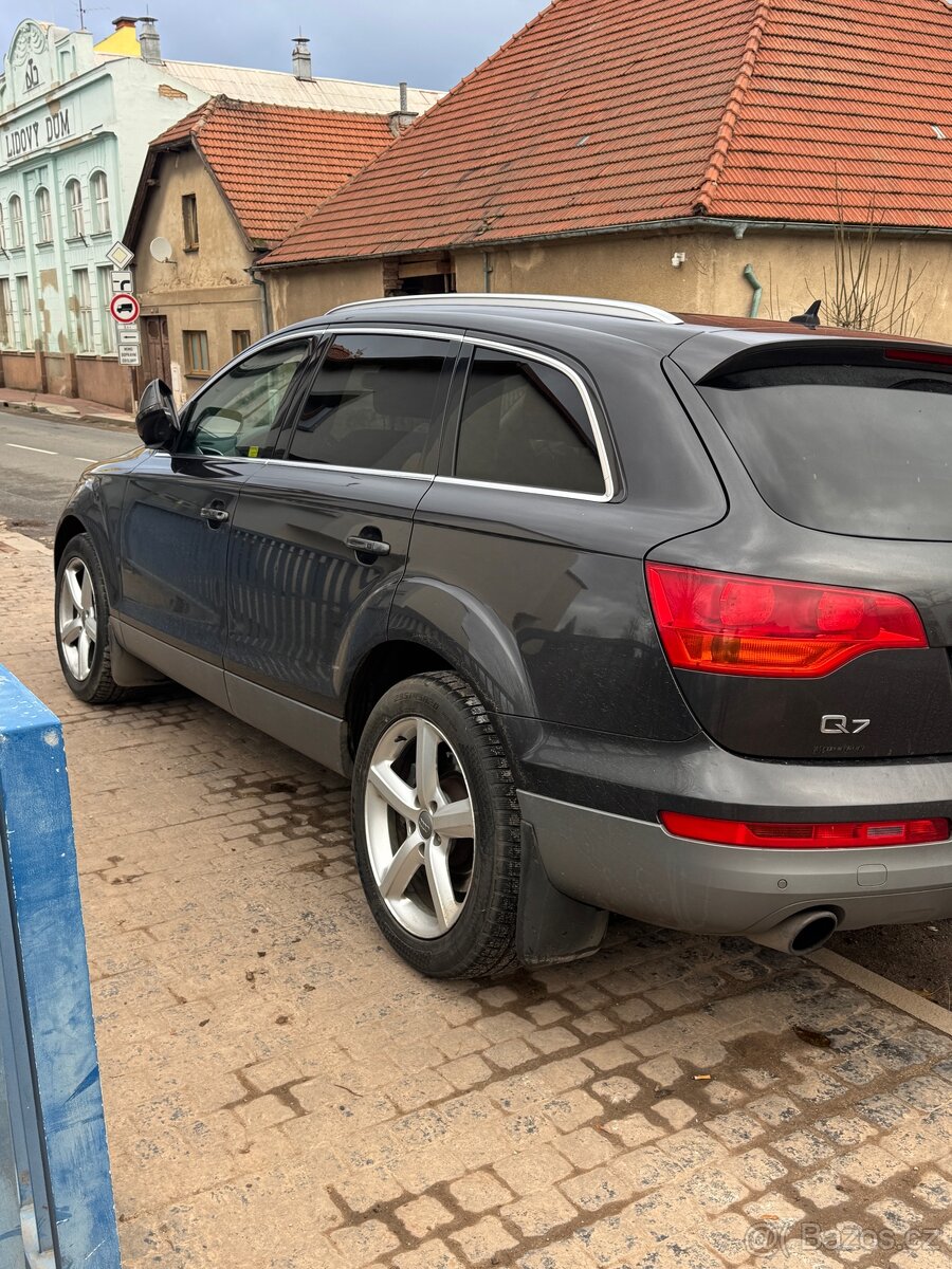 Audi q7 - 12