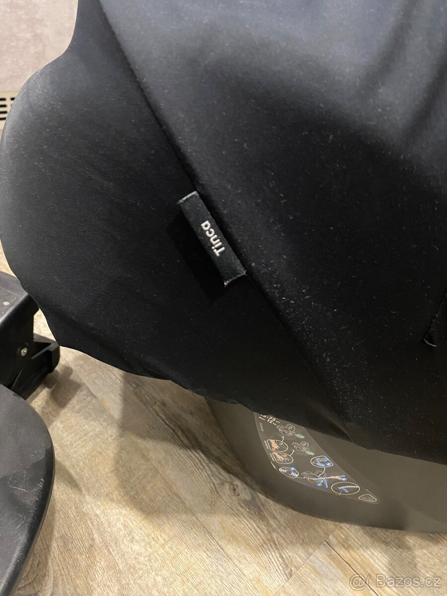 Autosedačka MaxiCosi se základnou - 12