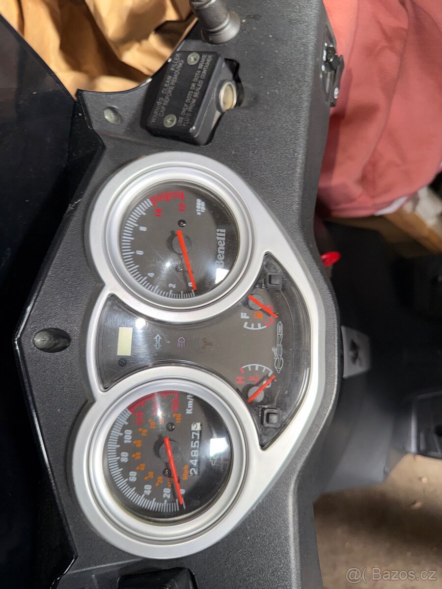 Benelli Caffenero 125 - 12