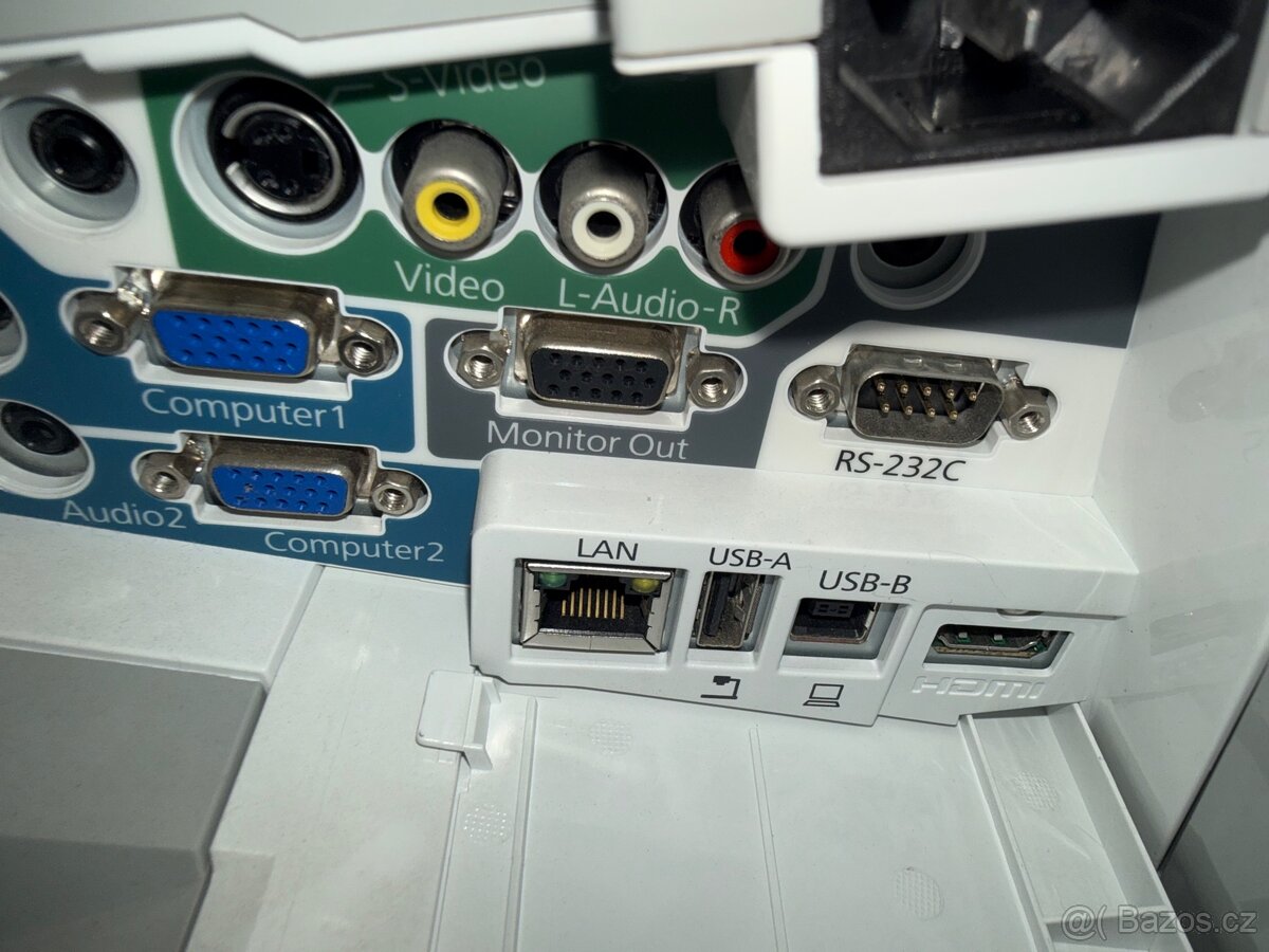 Dataprojektor s KPV Epson EB-485W + profi držák - 12